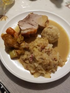 Krustenbraten mit Bayrisch Kraut